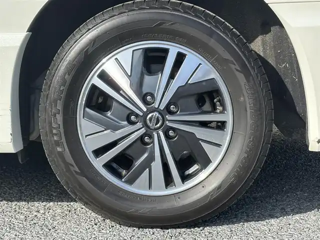 日産 セレナ e－パワー ハイウェイスター V 茨城県 2021(令3)年 5.2万km ブリリアントホワイトパール 純正ナビ/　(AM/FM/CD/DVD/Bluetooth/フルセグ)/全方位カメラ/前方ドライブレコーダー/クルーズコントロール/両側パワースライドドア/ETC/LEDヘッドライト/W(後席)エアコン/３列シート/前後コーナーセンサー/オートライト/パワーステアリング/W+サイド&カーテンエアバック/純正アルミホイール