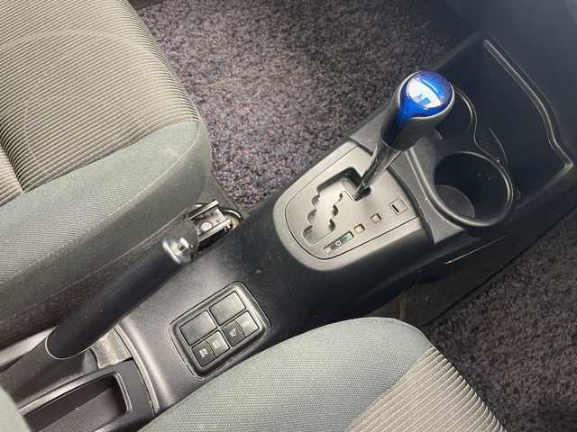 トヨタ アクア S スタイルブラック 沖縄県 2017(平29)年 7.5万km ライムホワイトパールクリスタルシャイン 禁煙車　/純正ナビ【NSCD-W66】　/(フルセグＴＶ　DVD ＢＬＵＥＴＯＯＴＨ　ＡＵＸ　ＳＤ)　　/バックモニター　/ビルトインＥＴＣ　/ドライブレコーダー/トヨタセーフティセンス　/・衝突被害軽減ブレーキ (プリクラッシュセーフティ)																																																																										/・車線はみ出しアラート (レーンディパーチャーアラート)																									/・自動ハイビーム (オートマチックハイビーム)																									/社外15インチアルミホイール　/オートライト/プッシュスタート/スマートキー/ドアバイザー