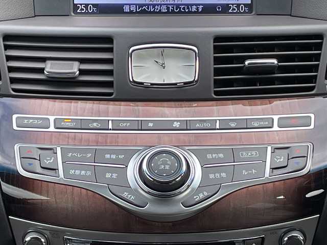 日産 シーマ ハイブリッド VIP G 山口県 2014(平26)年 4.5万km ガーネットブラック サンルーフ/BOSEサウンド/後席プライベートシアターシステム/電動サンシェード/純正ナビ/(TV/CD/DVD/BT/FM/AM)/バックカメラ/レーダークルーズコントロール/レーンキープアシスト/横滑り防止機能/プッシュスタート/スマートキー/オートライト/キセノンヘッドライト/フォグランプ/本革シート/全席パワーシート/全席シートヒーター/全席エアシート/助手席オットマン/革巻ステアリング/ステアリングリモコン/電動格納ミラー/純正18インチアルミホイール/純正フロアマット/ETC