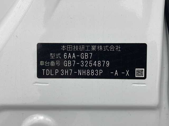 ホンダ フリード ハイブリット G 群馬県 2024(令6)年 0.6万km プラチナホワイトパール 純正９型ナビ　バックカメラ　両側電動スライドドア　アダプティブクルーズコントロール　シートヒーター　ハーフレザー　衝突被害軽減ブレーキ　横滑り防止装置　レーンアシスト　ＬＥＤライト　オートライト　禁煙