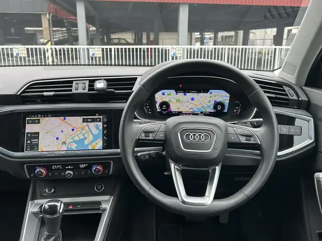 アウディ アウディ Ｑ３ 35TFSI アドバンスド 神奈川県 2022(令4)年 1.3万km ミトスブラックメタリック 純正メモリナビ/BT/B/S/Fカメラ/アダプティブドライブアシスト/アダプティブクルーズコントロール/ドライバーアシストシステム/速度警報/接近警報/レーン逸脱警報/コーナーセンサー/エレクトロニックスタビリティコントロール/アウディプレセンス/前後ドラレコ/ETC2.0/D.N席パワーシート/D.N席シートヒーター/センサー制御式テールゲート/サイド/Wエアバッグ/MTモード付AT/革ハンドル/オートライト/オートマチックハイビーム/アイドリングストップ/ABS/パドルシフト/オールウェザーライト/リヤフォグランプ/ドアミラーヒーター/オールオートパワーウィンドウ/集中ドア/スマートキー