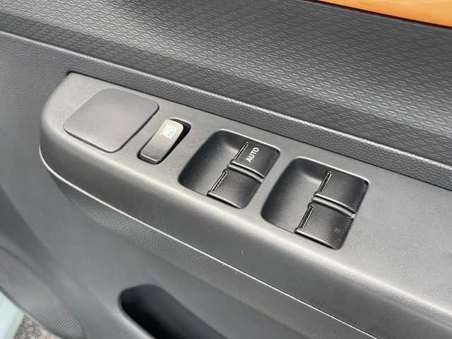スズキ ラパン G 富山県 2012(平24)年 8.8万km アロマティックアクアメタリック Ｓｔｒａｄａナビ/Ｂｌｕｅｔｏｏｔｈ・CD/ワンセグＴＶ/社外フロアマット/ＥＴＣ/プッシュスタート/スマートキー/ハロゲンヘッドライト/ドアバイザー/パワーウィンドウ