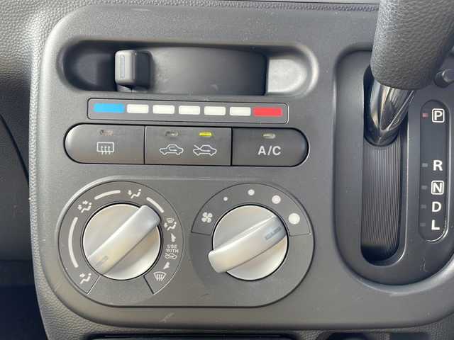 スズキ ラパン G 富山県 2012(平24)年 8.8万km アロマティックアクアメタリック Ｓｔｒａｄａナビ/Ｂｌｕｅｔｏｏｔｈ・CD/ワンセグＴＶ/社外フロアマット/ＥＴＣ/プッシュスタート/スマートキー/ハロゲンヘッドライト/ドアバイザー/パワーウィンドウ