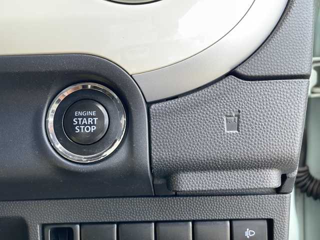 スズキ ラパン G 富山県 2012(平24)年 8.8万km アロマティックアクアメタリック Ｓｔｒａｄａナビ/Ｂｌｕｅｔｏｏｔｈ・CD/ワンセグＴＶ/社外フロアマット/ＥＴＣ/プッシュスタート/スマートキー/ハロゲンヘッドライト/ドアバイザー/パワーウィンドウ
