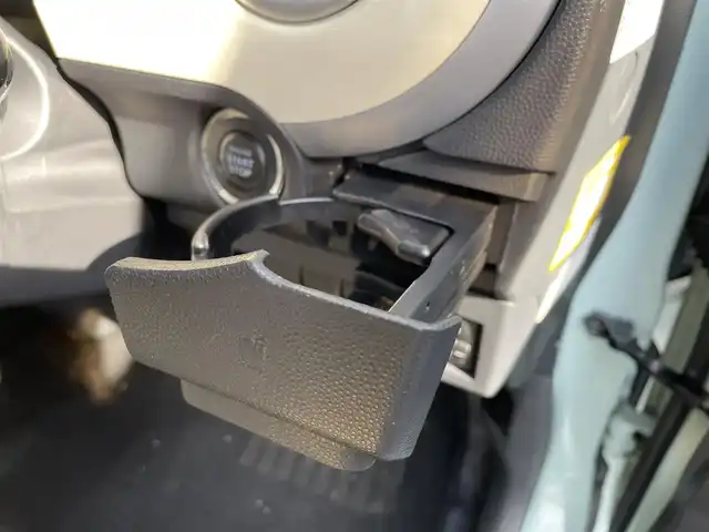 スズキ ラパン G 高知県 2012(平24)年 8.8万km アロマティックアクアメタリック (株)IDOMが運営する【じしゃロン高知店】の自社ローン対象車両になります。こちらは現金ご利用時の価格です。自社ローンご希望の方は別途その旨お申付け下さい。/Ｓｔｒａｄａナビ/Ｂｌｕｅｔｏｏｔｈ・CD/ワンセグＴＶ/社外フロアマット/ＥＴＣ/プッシュスタート/スマートキー/ハロゲンヘッドライト/ドアバイザー/パワーウィンドウ