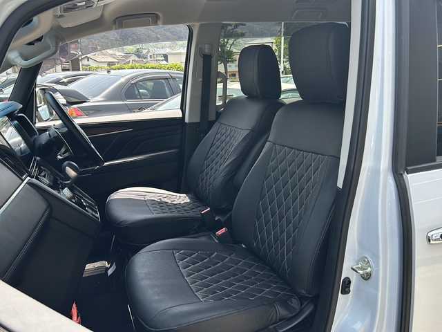 三菱 デリカＤ：５ P 大阪府 2023(令5)年 1万km ホワイトダイヤモンド 全方位カメラ/純正10型ナビ/両側パワースライドドア/リアパワーゲート/シートヒーター（運転席/助手席）/パワーシート（運転席）/ドライブレコーダー/クルーズコントロール/ブラインドスポットモニター/衝突軽減システム/レーンキープアシスト/横滑り防止装置/CD/DVD/Bluetooth/USB/AUX/ETC/オートマチックハイビーム/LEDライト/18インチ純正アルミホイール/保証書、取扱説明書