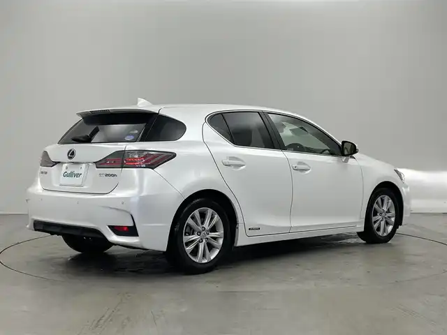 レクサス ＣＴ 200h バージョンC 埼玉県 2015(平27)年 4.5万km ソニッククォーツ メーカーナビ バックカメラ ETC 黒合皮シート シートヒーター メモリシート クルーズコントロール LEDヘッドライト パドルシフト 地デジフルセグTV プッシュスタート スマートキー
