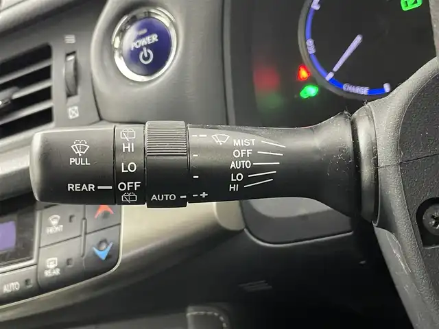 レクサス ＣＴ 200h バージョンC 埼玉県 2015(平27)年 4.5万km ソニッククォーツ メーカーナビ バックカメラ ETC 黒合皮シート シートヒーター メモリシート クルーズコントロール LEDヘッドライト パドルシフト 地デジフルセグTV プッシュスタート スマートキー