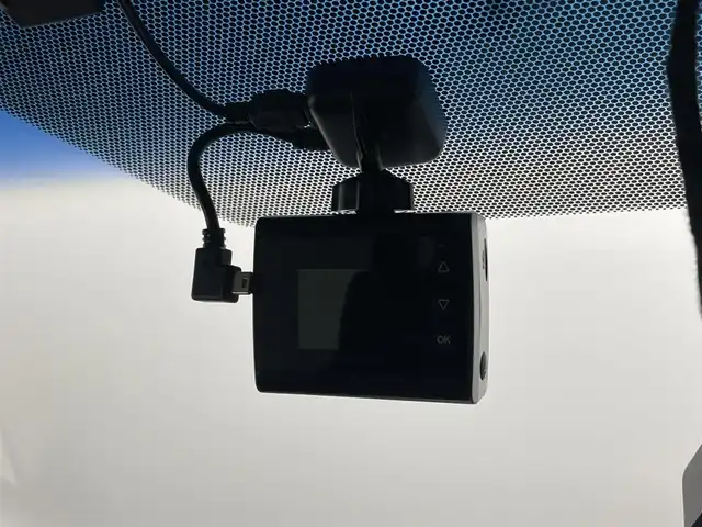 トヨタ ヴェルファイア Z Aエディション 岡山県 2016(平28)年 6.4万km ブラック ALPINE10インチナビ/・FM/AM/Bluetooth/フルセグ/CD/DVD/・バックカメラ/・TVキャンセラー/10.1インチフリップダウンモニター(ALPINE)/プリクラッシュセーフティシステム/クリアランスソナー＆バックソナー/クルーズコントロール/両側パワースライドドア/前方ドライブレコーダー/ビルトインETC/MTモード付シフト/ドアバイザー/純正18インチアルミ/純正フロアマット/LEDヘッドライト/ドアバイザー/オートブレーキホールド/TVキャンセラー/ステアリングスイッチ/チルトステアリング/シートリフター/ウインカーミラー/ナビ取扱説明書
