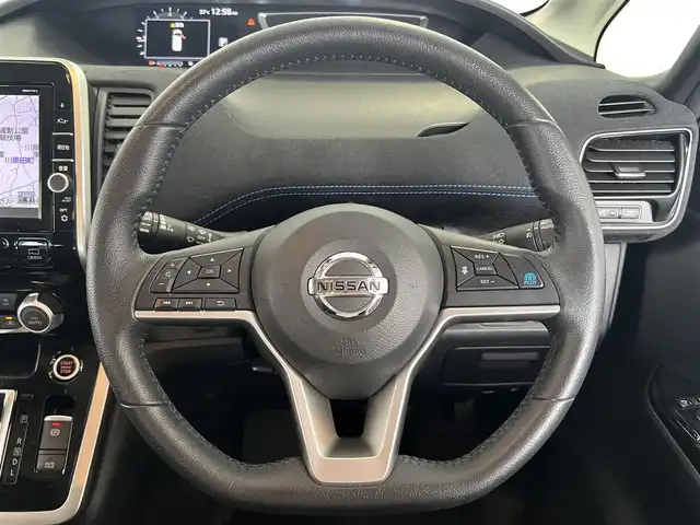 日産 セレナ オーテック スポーツスペック 栃木県 2018(平30)年 5.2万km シャイニングブルー ８人乗り/スペアキー/パーキングアシスト/前後ドライブレコーダー/両側パワースライドドア/アラウンドビューモニター/バックカメラ/クルーズコントロール/アイドリングストップ/カーテンエアバック/衝突被害軽減システム/コーナーセンサー/横滑り防止機能/純正ナビ/フリップダウンモニター/Ｂｌｕｅｔｏｏｔｈ/フルセグTV/ETC