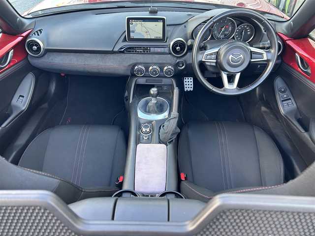 マツダ ロードスター S スペシャルパッケージ 滋賀県 2015(平27)年 7.3万km ソウルレッドプレミアムメタリック ガソリン/MT６/純正ナビ/（FM/AM/CD/DVD/フルセグ/Bluetooth/AUX）/ETC/オートライト/LEDライト/フロントフォグ/ステアリングスイッチ/プッシュスタート/スマートキー/スペアキー/オートエアコン/ドリンクホルダー/純正マット/USB端子