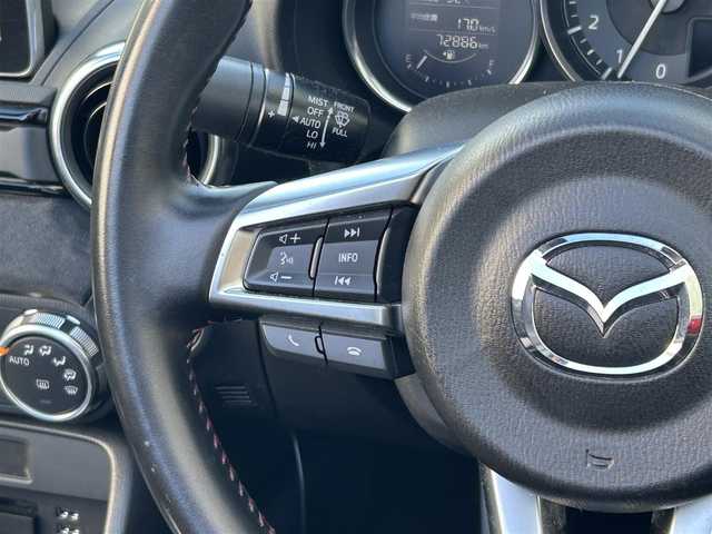 マツダ ロードスター S スペシャルパッケージ 滋賀県 2015(平27)年 7.3万km ソウルレッドプレミアムメタリック ガソリン/MT６/純正ナビ/（FM/AM/CD/DVD/フルセグ/Bluetooth/AUX）/ETC/オートライト/LEDライト/フロントフォグ/ステアリングスイッチ/プッシュスタート/スマートキー/スペアキー/オートエアコン/ドリンクホルダー/純正マット/USB端子