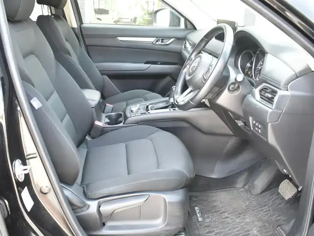 マツダ ＣＸ－５ XD スマートエディション 神奈川県 2022(令4)年 2.7万km ジェットブラックマイカ ワンオーナー/12.25インチセンターディスプレイ/TV/360度ビューモニター/AM/FM/USB/AppleCarPlay/AndroidAuto接続/パーキングセンサー/アドバンストキーレスシステム/アドバンストスマートシティーブレキシステム/スマートブレーキサポート/ブラインドスポットモニタリングシステム/オートクルーズシステム/LEDヘッドランプ/保証書/取扱説明書
