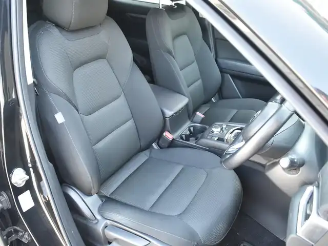 マツダ ＣＸ－５ XD スマートエディション 神奈川県 2022(令4)年 2.7万km ジェットブラックマイカ ワンオーナー/12.25インチセンターディスプレイ/TV/360度ビューモニター/AM/FM/USB/AppleCarPlay/AndroidAuto接続/パーキングセンサー/アドバンストキーレスシステム/アドバンストスマートシティーブレキシステム/スマートブレーキサポート/ブラインドスポットモニタリングシステム/オートクルーズシステム/LEDヘッドランプ/保証書/取扱説明書