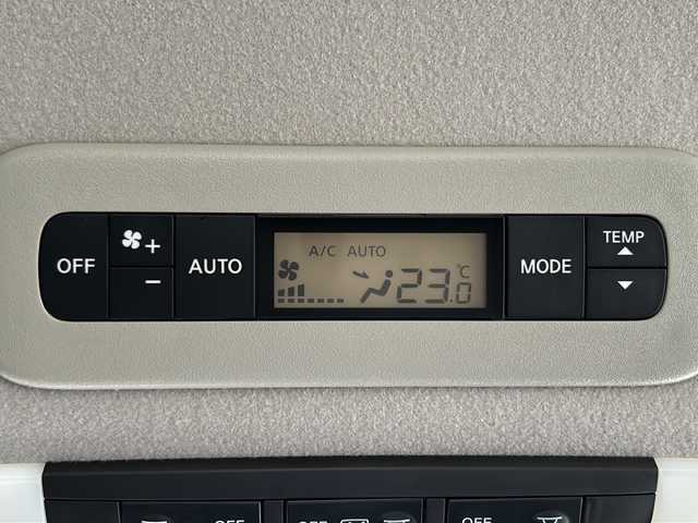 日産 セレナ ハイウェイスター V 千葉県 2020(令2)年 1.8万km ダークメタルグレー 純正ナビ/ETC/前方ドライブレコーダー/インテリジェントアラウンドビューモニター/バック/サイドカメラ/両側パワースライドドア/クルーズコントロール/横滑り防止装置/衝突被害軽減システム/車線逸脱警報/車線逸脱防止支援/後側方車両検知警報/後側方衝突防止支援/オートハイビーム/電動格納ウインカーミラー/ブラインドスポットモニター/プッシュスタート/スマートキー/LEDヘッドライト/W/サイド/カーテンエアバッグ/純正フロアマット/取扱説明書