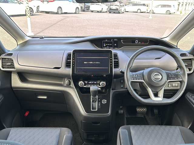 日産 セレナ ハイウェイスター V 千葉県 2020(令2)年 1.8万km ダークメタルグレー 純正ナビ/ETC/前方ドライブレコーダー/インテリジェントアラウンドビューモニター/バック/サイドカメラ/両側パワースライドドア/クルーズコントロール/横滑り防止装置/衝突被害軽減システム/車線逸脱警報/車線逸脱防止支援/後側方車両検知警報/後側方衝突防止支援/オートハイビーム/電動格納ウインカーミラー/ブラインドスポットモニター/プッシュスタート/スマートキー/LEDヘッドライト/W/サイド/カーテンエアバッグ/純正フロアマット/取扱説明書