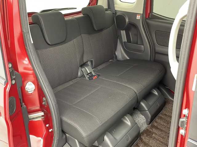 日産 デイズ ルークス ハイウェイスター Xターボ 大阪府 2017(平29)年 5.3万km スパークリングレッドM 純正ナビ/【フルセグTV/Bluetooth/CD/DVD/USB接続】/アラウンドビューモニター/衝突軽減システム/オートハイビーム/アイドリングストップ/片側パワースライドドア/リアサーキュレーター/リアパーソナブルテーブル/後席サンシェード/後席フルフラットシート/ベンチシート/純正14インチAW/純正フロアマット/LEDヘッドライト/オートライト/ステアリングスイッチ/電動格納ミラー/スマートキー/スペアキー1本