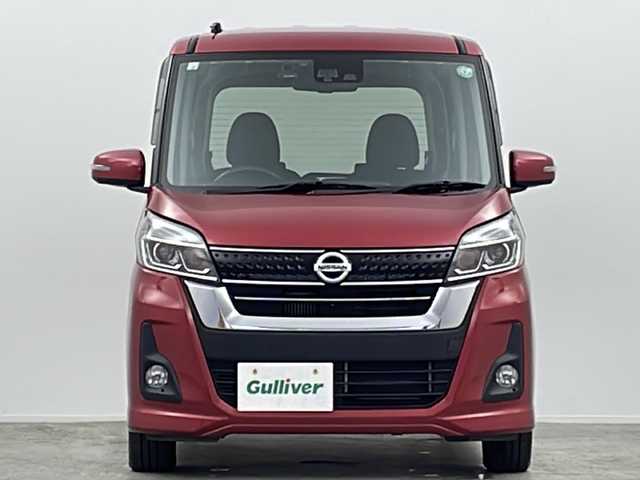 日産 デイズ ルークス ハイウェイスター Xターボ 大阪府 2017(平29)年 5.3万km スパークリングレッドM 純正ナビ/【フルセグTV/Bluetooth/CD/DVD/USB接続】/アラウンドビューモニター/衝突軽減システム/オートハイビーム/アイドリングストップ/片側パワースライドドア/リアサーキュレーター/リアパーソナブルテーブル/後席サンシェード/後席フルフラットシート/ベンチシート/純正14インチAW/純正フロアマット/LEDヘッドライト/オートライト/ステアリングスイッチ/電動格納ミラー/スマートキー/スペアキー1本