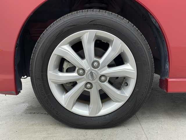 日産 デイズ ルークス ハイウェイスター Xターボ 大阪府 2017(平29)年 5.3万km スパークリングレッドM 純正ナビ/【フルセグTV/Bluetooth/CD/DVD/USB接続】/アラウンドビューモニター/衝突軽減システム/オートハイビーム/アイドリングストップ/片側パワースライドドア/リアサーキュレーター/リアパーソナブルテーブル/後席サンシェード/後席フルフラットシート/ベンチシート/純正14インチAW/純正フロアマット/LEDヘッドライト/オートライト/ステアリングスイッチ/電動格納ミラー/スマートキー/スペアキー1本