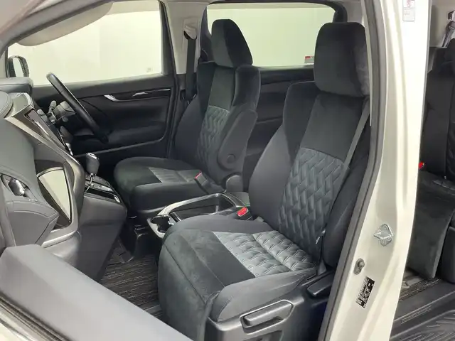 トヨタ ヴェルファイア Z Aエディション 新潟県 2019(令1)年 8万km ホワイトパールクリスタルシャイン 純正ディラーOP10インチナビ/Bluetooth/フルセグTV/純正12インチフリップダウンモニター/バックモニター/デジタルインナーミラー/ETC/トヨタセーフティセンス/ブラインドスポットモニター/パーキングアシスト/追従型クルーズコントロール/両側パワースライドドア/LEDヘッドライト/オートライト/オートハイビーム/純正18インチホイール/スペアキー