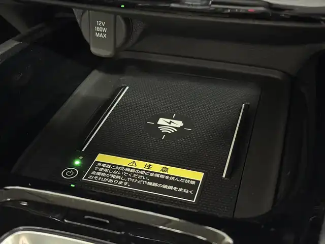 ホンダ ヴェゼル ハイブリッド e:HEV Z 三重県 2025(令7)年 0.1千km クリスタルブラックパール ハイブリッド/FF/MTモード付フロアCVT/純正 9インチナビ/（FM/AM/USB/Bluetooth/CarPlay/AndroidAuto/TV）/バックカメラ/ビルトイン ETC2.0/Honda SENSING/・衝突軽減ブレーキ（CMBS）/・先行車発進お知らせ機能/・路外逸脱抑制機能/・標識認識機能/・渋滞追従機能付アダプティブクルーズコントロール（ACC）/・車線維持支援システム（LKAS）/・トラフィックジャムアシスト（渋滞運転支援機能）/・ブラインドスポットインフォメーション/・誤発進抑制機能/・後方誤発進抑制機能/・近距離衝突軽減ブレーキ/・パーキングセンサーシステム/・【OP】後退出庫サポート/・アダプティブドライビングビーム/装備/・ハンズフリーアクセスパワーテールゲート（電動バックドア）/・ハーフレザーシート/・シートヒーター（D/N）/・ステアリングヒーター/・オートライトシステム/・LEDヘッドライト/・LEDフロントフォグランプ/・ヒルディセントコントロール/・左右独立オートエアコン/・自動防眩ルームミラー/・【OP】ワイヤレス充電器/・プッシュスタート/・純正18inAW/・保/取/・スマートキーx2/など