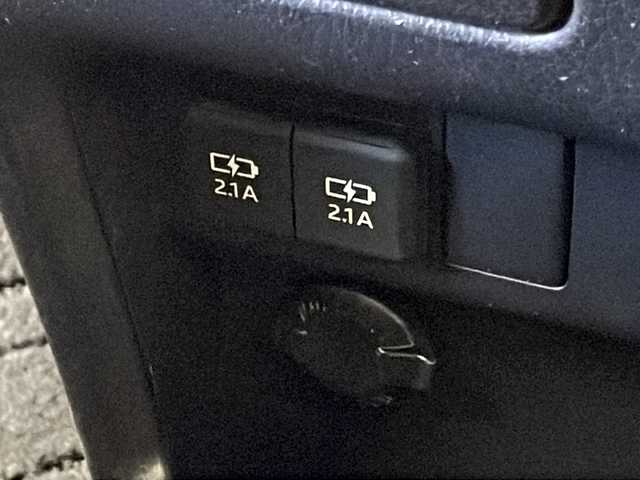 トヨタ ヴォクシー ZS 煌Ⅱ 宮崎県 2020(令2)年 2.8万km ブラッキッシュアゲハガラスフレーク Toyota Safety Sense/〇プリクラシュセーフティ/〇レーンディパーチャーアラート/〇パーキングサポートブレーキ/〇クリアランスソナー/〇オートマチックハイビーム/〇先行車発進告知/純正7インチSDナビ/フルセグTV/CD/DVD/Bluetooth/社外後席フリップダウンモニター/両側パワースライドドア/クルーズコントロール/ビルトインETC/純正16インチAW/スマートキー×2/アイドリングストップ