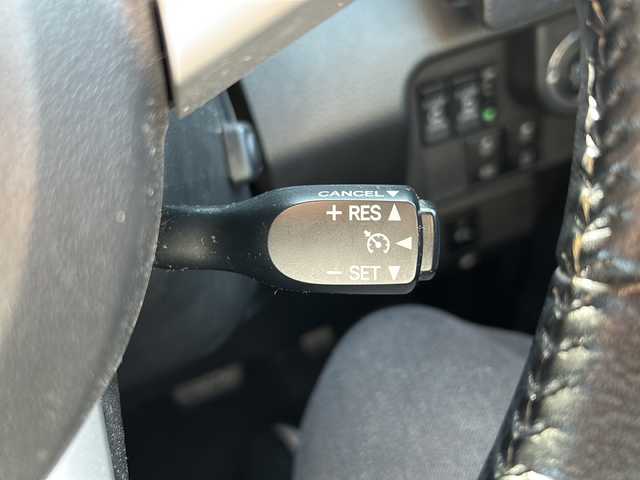 トヨタ ルーミー カスタムG 鹿児島県 2019(令1)年 5万km パールホワイトⅢ ナビ/ETC/バックカメラ/両側パワースライドドア/クルーズコントロール/Bluetooth接続/フルセグTV/プッシュスタート/スマートキー/アイドリングストップ/純正フロアマット/純正14インチアルミホイール/横滑り防止装置/オートライト/コーナーセンサー