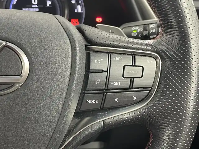 レクサス ＥＳ 300h Fスポーツ 埼玉県 2019(平31)年 5.1万km グラファイトブラックガラスフレーク サンルーフ　メーカーナビ　バックカメラ　赤レザーシート　三眼ＬＥＤ　セーフティシステムプラス　レーダークルーズコントロール　ステアリングヒーター　メモリシート　シートヒーター　ベンチレーション