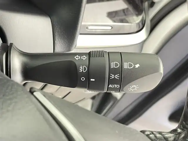 トヨタ アルファード S Cパッケージ 千葉県 2021(令3)年 1.9万km ホワイトパールクリスタルシャイン フリップダウンモニター/モデリスタエアロ/ツインムーンルーフ/トヨタセーフティセンス/・プリクラッシュセーフティ/・レーントレーシングアシスト/・ブラインドスポットモニター/・ロードサインアシスト/・クリアランスソナー/・オートハイビーム/ナビ付純正９インチディスプレイオーディオ/CD DVD BT USB フルセグ/バックカメラ/両側パワースライドドア/レーダークルーズコントロール/3眼LEDオートライト/メモリ付きパワーシート/シートエアコン/ハンドルヒーター/純正18インチアルミホイール/ブレーキホールド/パーキングスイッチ/プッシュスタート/スマートキー