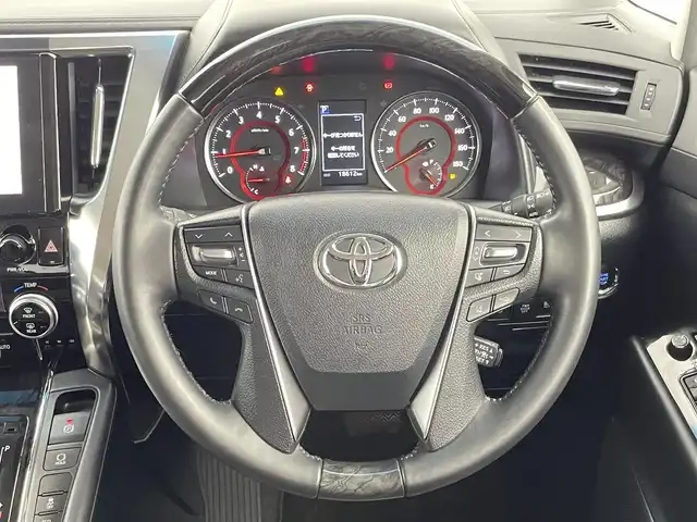 トヨタ アルファード S Cパッケージ 千葉県 2021(令3)年 1.9万km ホワイトパールクリスタルシャイン フリップダウンモニター/モデリスタエアロ/ツインムーンルーフ/トヨタセーフティセンス/・プリクラッシュセーフティ/・レーントレーシングアシスト/・ブラインドスポットモニター/・ロードサインアシスト/・クリアランスソナー/・オートハイビーム/ナビ付純正９インチディスプレイオーディオ/CD DVD BT USB フルセグ/バックカメラ/両側パワースライドドア/レーダークルーズコントロール/3眼LEDオートライト/メモリ付きパワーシート/シートエアコン/ハンドルヒーター/純正18インチアルミホイール/ブレーキホールド/パーキングスイッチ/プッシュスタート/スマートキー