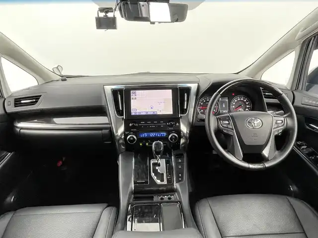 トヨタ アルファード S Cパッケージ 千葉県 2021(令3)年 1.9万km ホワイトパールクリスタルシャイン フリップダウンモニター/モデリスタエアロ/ツインムーンルーフ/トヨタセーフティセンス/・プリクラッシュセーフティ/・レーントレーシングアシスト/・ブラインドスポットモニター/・ロードサインアシスト/・クリアランスソナー/・オートハイビーム/ナビ付純正９インチディスプレイオーディオ/CD DVD BT USB フルセグ/バックカメラ/両側パワースライドドア/レーダークルーズコントロール/3眼LEDオートライト/メモリ付きパワーシート/シートエアコン/ハンドルヒーター/純正18インチアルミホイール/ブレーキホールド/パーキングスイッチ/プッシュスタート/スマートキー