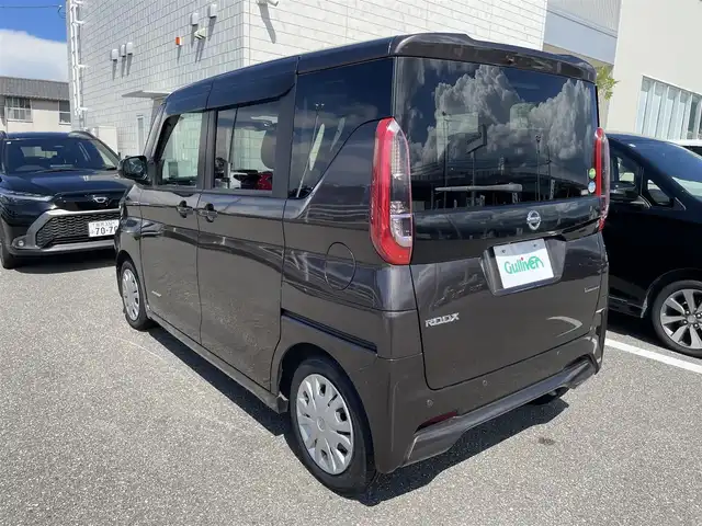 日産 ルークス X 石川県 2020(令2)年 8.3万km アッシュブラウンM 純正メモリーナビ/純正CD/フルセグTV/アラウンドビューモニター/片側パワースライドドア/インテリキー/プッシュスタート/電動ミラー/ベンチシート/エマージェンシーブレーキ/オートライト/オートエアコン