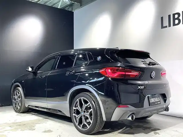 ＢＭＷ Ｘ２ xDrive20i MスポーツX 道央・札幌 2018(平30)年 1.9万km サファイアブラックP ドライビング・アシスト・プラス/・ACC/ドライビング・アシスト/・レーン・ディパーチャー・ウォーニング/・前車接近警告機能/・衝突回避。被害軽減ブレーキ/リアビューカメラ/LEDヘッドライト/オートライト/シートヒーター（D/N）/パワーテールゲート/パドルシフト/純正１９インチAW/純正フロアマット/前後ドライブレコーダー/アンビエントライト/BMWヘッドアップディスプレイ/HDDナビ/ETC