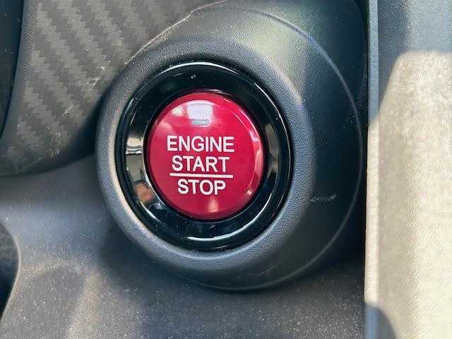 ホンダ Ｓ６６０ β 埼玉県 2015(平27)年 1.1万km プレミアムスターホワイトP バックカメラ/純正フロアマット/スポーツモード/オープンカー/純正アルミホイール/MT付AT/パワーウィンドウ/プッシュスタート/スマートキー/オートライト