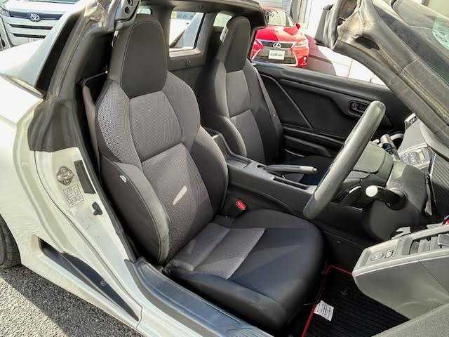 ホンダ Ｓ６６０ β 埼玉県 2015(平27)年 1.1万km プレミアムスターホワイトP バックカメラ/純正フロアマット/スポーツモード/オープンカー/純正アルミホイール/MT付AT/パワーウィンドウ/プッシュスタート/スマートキー/オートライト