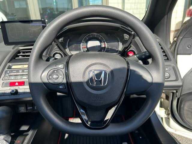 ホンダ Ｓ６６０ β 埼玉県 2015(平27)年 1.1万km プレミアムスターホワイトP バックカメラ/純正フロアマット/スポーツモード/オープンカー/純正アルミホイール/MT付AT/パワーウィンドウ/プッシュスタート/スマートキー/オートライト