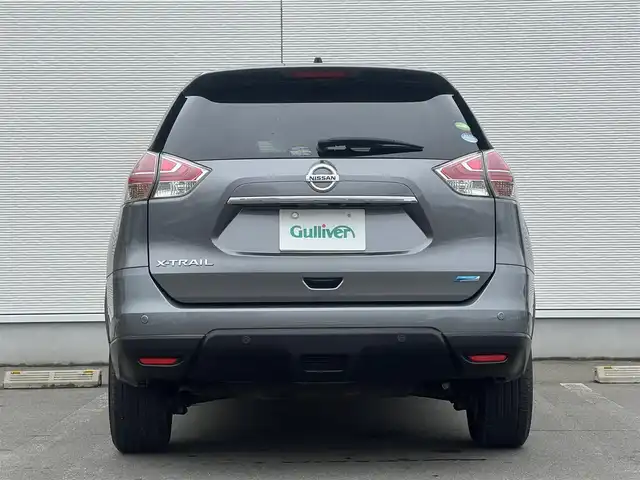 日産 エクストレイル 20Xtt エマージェンシーブレーキ 秋田県 2017(平29)年 5万km ダークメタルグレー ４WD/衝突軽減システム/LEDヘッドライト/純正SDナビ（DVD/CD/BT）/フルセグ/アラウンドビューモニター/日産純正１８インチアルミ（夏タイヤ装着）/スマートキー/アイドリングストップ/プッシュスタート/クルーズコントロール追従走なし/レーンキープアシスト/コーナーセンサー/ダウンヒルアシストコントロール/ブラインドスポットモニター/ステアリングスイッチ/前席シートヒーター/ビルトインETC/ドライブレコーダー/電動リアゲート/センターデフロック/純正フロアマット/オートライト/オートエアコン/パワーステアリング/パワーウィンドウ/横滑り防止/盗難防止装置/寒冷地仕様/電動格納ウィンカーミラー/保証書/取扱説明書/記録簿/スペアキー×１