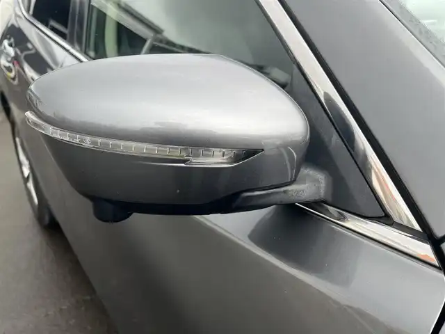 日産 エクストレイル 20Xtt エマージェンシーブレーキ 秋田県 2017(平29)年 5万km ダークメタルグレー ４WD/衝突軽減システム/LEDヘッドライト/純正SDナビ（DVD/CD/BT）/フルセグ/アラウンドビューモニター/日産純正１８インチアルミ（夏タイヤ装着）/スマートキー/アイドリングストップ/プッシュスタート/クルーズコントロール追従走なし/レーンキープアシスト/コーナーセンサー/ダウンヒルアシストコントロール/ブラインドスポットモニター/ステアリングスイッチ/前席シートヒーター/ビルトインETC/ドライブレコーダー/電動リアゲート/センターデフロック/純正フロアマット/オートライト/オートエアコン/パワーステアリング/パワーウィンドウ/横滑り防止/盗難防止装置/寒冷地仕様/電動格納ウィンカーミラー/保証書/取扱説明書/記録簿/スペアキー×１