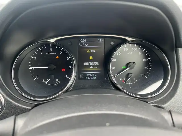 日産 エクストレイル 20Xtt エマージェンシーブレーキ 秋田県 2017(平29)年 5万km ダークメタルグレー ４WD/衝突軽減システム/LEDヘッドライト/純正SDナビ（DVD/CD/BT）/フルセグ/アラウンドビューモニター/日産純正１８インチアルミ（夏タイヤ装着）/スマートキー/アイドリングストップ/プッシュスタート/クルーズコントロール追従走なし/レーンキープアシスト/コーナーセンサー/ダウンヒルアシストコントロール/ブラインドスポットモニター/ステアリングスイッチ/前席シートヒーター/ビルトインETC/ドライブレコーダー/電動リアゲート/センターデフロック/純正フロアマット/オートライト/オートエアコン/パワーステアリング/パワーウィンドウ/横滑り防止/盗難防止装置/寒冷地仕様/電動格納ウィンカーミラー/保証書/取扱説明書/記録簿/スペアキー×１