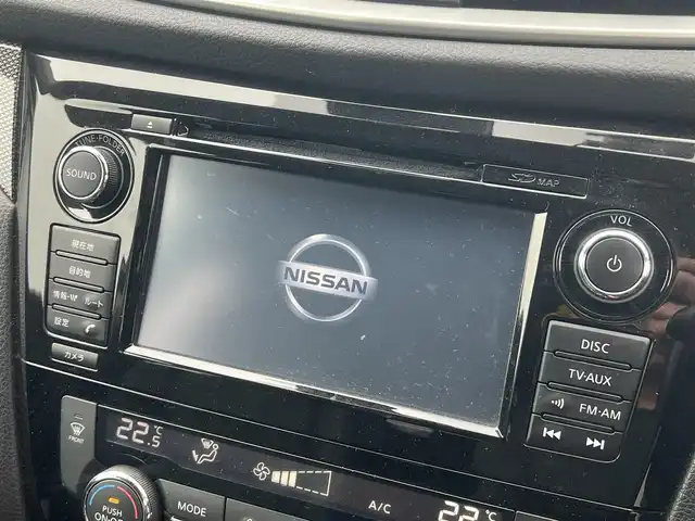 日産 エクストレイル 20Xtt エマージェンシーブレーキ 秋田県 2017(平29)年 5万km ダークメタルグレー ４WD/衝突軽減システム/LEDヘッドライト/純正SDナビ（DVD/CD/BT）/フルセグ/アラウンドビューモニター/日産純正１８インチアルミ（夏タイヤ装着）/スマートキー/アイドリングストップ/プッシュスタート/クルーズコントロール追従走なし/レーンキープアシスト/コーナーセンサー/ダウンヒルアシストコントロール/ブラインドスポットモニター/ステアリングスイッチ/前席シートヒーター/ビルトインETC/ドライブレコーダー/電動リアゲート/センターデフロック/純正フロアマット/オートライト/オートエアコン/パワーステアリング/パワーウィンドウ/横滑り防止/盗難防止装置/寒冷地仕様/電動格納ウィンカーミラー/保証書/取扱説明書/記録簿/スペアキー×１