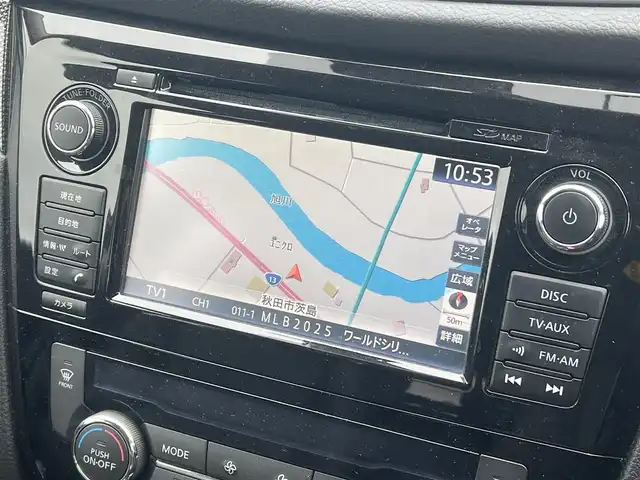 日産 エクストレイル 20Xtt エマージェンシーブレーキ 秋田県 2017(平29)年 5万km ダークメタルグレー ４WD/衝突軽減システム/LEDヘッドライト/純正SDナビ（DVD/CD/BT）/フルセグ/アラウンドビューモニター/日産純正１８インチアルミ（夏タイヤ装着）/スマートキー/アイドリングストップ/プッシュスタート/クルーズコントロール追従走なし/レーンキープアシスト/コーナーセンサー/ダウンヒルアシストコントロール/ブラインドスポットモニター/ステアリングスイッチ/前席シートヒーター/ビルトインETC/ドライブレコーダー/電動リアゲート/センターデフロック/純正フロアマット/オートライト/オートエアコン/パワーステアリング/パワーウィンドウ/横滑り防止/盗難防止装置/寒冷地仕様/電動格納ウィンカーミラー/保証書/取扱説明書/記録簿/スペアキー×１