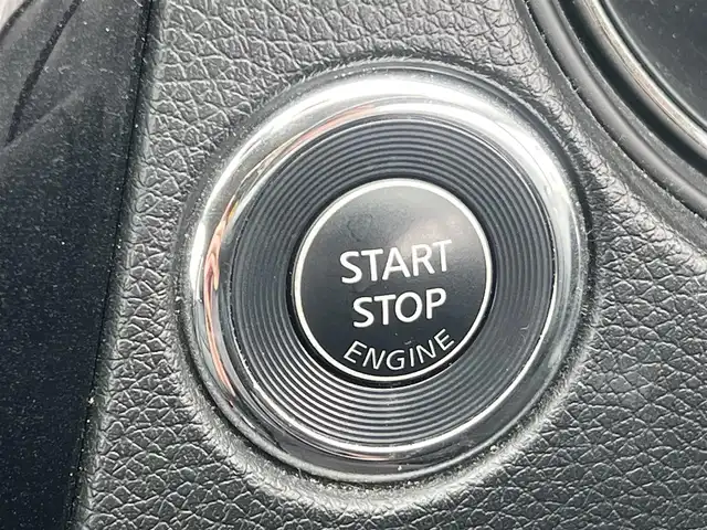 日産 エクストレイル 20Xtt エマージェンシーブレーキ 秋田県 2017(平29)年 5万km ダークメタルグレー ４WD/衝突軽減システム/LEDヘッドライト/純正SDナビ（DVD/CD/BT）/フルセグ/アラウンドビューモニター/日産純正１８インチアルミ（夏タイヤ装着）/スマートキー/アイドリングストップ/プッシュスタート/クルーズコントロール追従走なし/レーンキープアシスト/コーナーセンサー/ダウンヒルアシストコントロール/ブラインドスポットモニター/ステアリングスイッチ/前席シートヒーター/ビルトインETC/ドライブレコーダー/電動リアゲート/センターデフロック/純正フロアマット/オートライト/オートエアコン/パワーステアリング/パワーウィンドウ/横滑り防止/盗難防止装置/寒冷地仕様/電動格納ウィンカーミラー/保証書/取扱説明書/記録簿/スペアキー×１