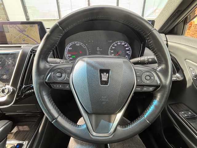 トヨタ クラウン ハイブリッド G 宮城県 2018(平30)年 6.1万km ホワイトパールクリスタルシャイン 登録時走行距離60975km/純正ナビ/AM・FM・CD・Bluetooth・ミラキャスト・USB・AUX/ETC/クルーズコントロール/デュアルエアコン/プッシュスタート/サンルーフ/シートメモリー（D席）/ドライブレコーダー/レーダー探知機（SUPERCAT A130）/AllAutoパワーウインドウ/シートヒーター（D＋N席）/エアシート（D＋N席）/クリアランスソナー/フォグランプ/純正フロアマット