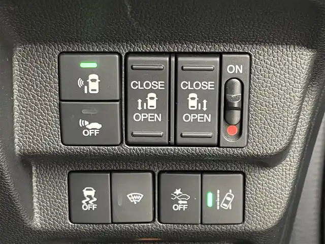 ホンダ フリード ハイブリット EX 埼玉県 2019(平31)年 3.8万km モダンスティールM 純正９インチナビ　バックカメラ　ビルトインＥＴＣ　ドライブレコーダー　ホンダセンシング　アダプティブクルーズコントロール　シートヒーター　ＨＤＭＩ　純正アルミホイール　オートライト　ＬＥＤヘッドライト