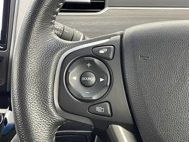 ホンダ フリード ハイブリット EX 埼玉県 2019(平31)年 3.8万km モダンスティールM 純正９インチナビ　バックカメラ　ビルトインＥＴＣ　ドライブレコーダー　ホンダセンシング　アダプティブクルーズコントロール　シートヒーター　ＨＤＭＩ　純正アルミホイール　オートライト　ＬＥＤヘッドライト