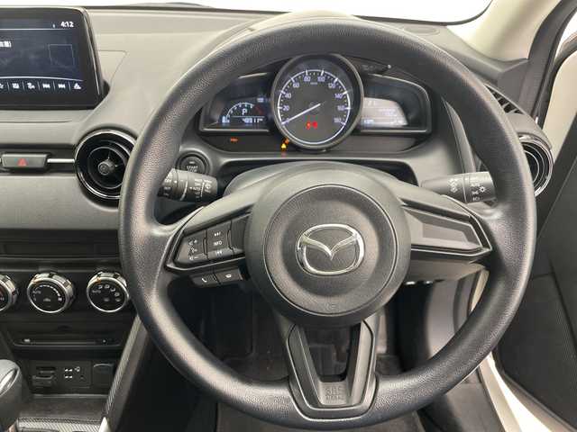 マツダ マツダ２ 15S スマートエディション 愛知県 2020(令2)年 4.9万km スノーフレイクホワイトパールマイカ 純正ナビ　SDカードなし/全方位カメラ/バックカメラ/コーナーセンサー/ブラインドスポットモニター/LEDヘッドライト/オートマチックハイビーム/ドライブレコーダー/ETC/衝突軽減システム/フルセグ/CD DVD/Bluetooth/ステアリングスイッチ/スマートキー/プッシュスタート