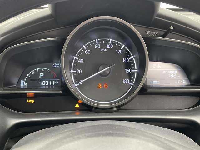 マツダ マツダ２ 15S スマートエディション 愛知県 2020(令2)年 4.9万km スノーフレイクホワイトパールマイカ 純正ナビ　SDカードなし/全方位カメラ/バックカメラ/コーナーセンサー/ブラインドスポットモニター/LEDヘッドライト/オートマチックハイビーム/ドライブレコーダー/ETC/衝突軽減システム/フルセグ/CD DVD/Bluetooth/ステアリングスイッチ/スマートキー/プッシュスタート