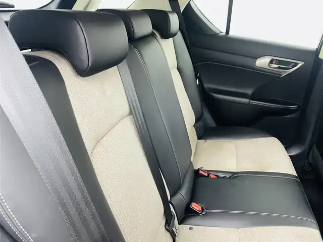 レクサス ＣＴ 200h クールツーリングスタイル 福島県 2016(平28)年 6.7万km ソニッククォーツ コーナーセンサー/・クルーズコントロール　/純正ナビゲーション/・型式：　B9109/・Bluetooth/AM・FM/TV/CD/DVD/AUX/USB/SD/・バックカメラ/・ＥＴＣ　/革巻きステアリング/・ステアリングスイッチ/・パドルシフト/前後ドライブレコーダー/ハーフレザーシート/・シートヒーター/・パワーシート/プッシュスタート/・スマートキー/・スペアキー/LEDライト/・フォグライト/・オートライト/純正フロアマット/電動格納ミラー/・オートミラー/ドアバイザー