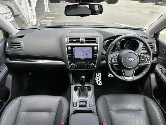 スバル アウトバック リミテッド 静岡県 2020(令2)年 3.9万km ダークブルーパール 純正ダイヤトーンナビ/・フルセグ/CD/DVD/Bluetooth/USB/アイサイト/バック/サイド/フロントカメラ/ビルトインETC2.0/クルーズコントロール追従有/パドルシフト/ルーフレール/サンルーフ/レザーシート/シートヒーター全席/ステアリングヒーター/革巻きステアリング/・ステアリングスイッチ/オートライト/スマートキー/・プッシュスタート/LEDヘッドライト/・フォグランプ/トノーカバー/純正18アルミホイール/純正フロアマット/ドアバイザー