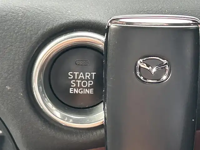 マツダ ＣＸ－８ XD エクスクルーシブモード 兵庫県 2022(令4)年 4.9万km プラチナクォーツメタリック ワンオーナー/純正ディスプレイオーディオ/Bluetooth/全方位カメラ/BOSEサウンド/サンルーフ/ヘッドアップディスプレイ/クルーズコントロール/全席シートヒーター/前席エアシート/メモリー付きパワーシート/ステアリングヒーター/ETC/電動リアゲート/前後コーナーセンサー/純正フロアマット/19インチ純正アルミホイール/スペアキー